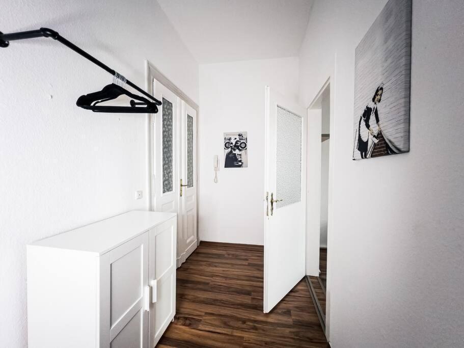 • 3 Bedroom Apt. Close To The Arena And Stadium *up To 8 People* Apartment Leipzig