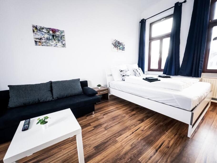 • 3 Bedroom Apt. Close To The Arena And Stadium *up To 8 People* Apartment Leipzig